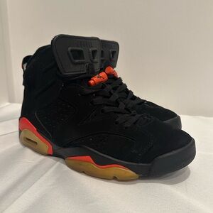 Air Jordan 6 Retro Black Infrared
Size: 7
Used